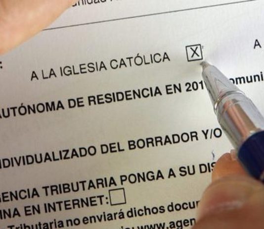 Murcia Laica exige la eliminación de las casillas en favor de la iglesia en la declaración de la renta