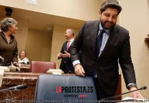 Mentiras con corbata: el relato hueco de López Miras