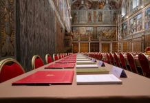 Murcia Laica denuncia el carácter antidemocrático y patriarcal del cónclave que elegirá al próximo Papa