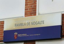 Saturación del IES Rambla de Nogalte obliga a familias de Puerto Lumbreras a permanecer en centro privado concertado pese a su voluntad