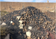 Los Mateos: un barrio que respira veneno con la pasividad del Ayuntamiento de Cartagena