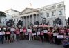El PSOE se alinea con la ultraderecha y deja caer la ILP con más firmas de la última década