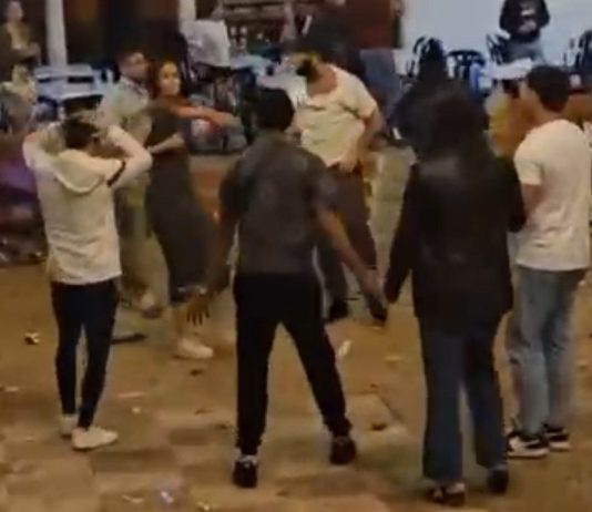 Altercado en Blanca (Murcia) deja a una joven herida y varios identificados tras una pelea multitudinaria durante las fiestas locales