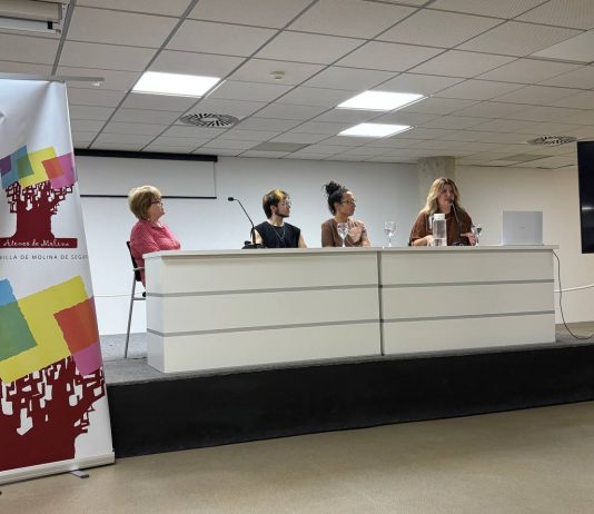 Molina de Segura Planta Cara al odio: La Verdad «Trans» desmonta Mitos entre Amenazas y Policía