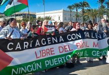 Cartagena se levanta contra la complicidad portuaria con el genocidio en Gaza Uno de los momentos de la movilización en el Puerto de Cartagena. Foto: Dominic D. Skerrett