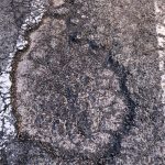 El Ayuntamiento de Murcia es condenado a indemnizar con más de 4.500 euros a una socia de Consumur que sufrió una caída en la calle Socavón documentado por la Asociación de Consumidores y Usuarios en Red, CONSUMUR