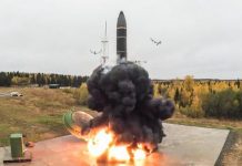 La Triple Amenaza Apocalíptica: Hollywood y la Reanudación de las Pruebas y de la Carrera Atómica, Fracturando Tres Décadas de Silencio Nuclear