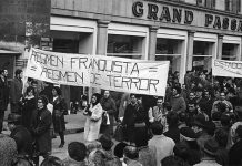 Colectivos juveniles de Murcia reavivan la memoria obrera frente a la represión franquista Manifestación antifranquista en los años 70 Manifestación antifranquista en los años 70