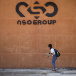 Connivencia criminal: empresas israelíes controlan sistemas de espionaje y seguridad del Estado español y de la Generalitat de Cataluña La fachada de una de las sucursales de la empresa israelí NSO Group. Amir Levy / Getty Images