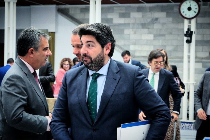 El Presidente Autonómico Fernando López Miras en la sesión de envestidura en 2023 | Dominic D. Skerrett