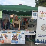 El Ateneo Villa de Archena conmemora el aniversario de la Carta de Derechos Humanos con información y sensibilización ciudadana Voluntarios del Ateneo Villa de Archena informan a los visitantes del mercado sobre la Carta de Derechos Humanos y recogen firmas en su conmemoración anual | Ateneo Villa de Archena