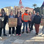 La huelga en Amazon RMU1 arranca mejoras salariales y sociales tras años de congelación del convenio Un grupo de trabajadoras y trabajadores de Amazon RMU1 posando esta mañana frente a la sede de la OMAL en Murcia | Dominic D. Skerrett