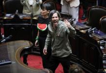 La Izquierda Argentina jura por el Socialismo contra el Circo Reaccionario, desafiando al imperialismo de Trump y callando a los provocadores de Milei El diputado Nicolás del Cano encarandose a la diputada ultra Lilia Lemoine del Partido de Milei La Libertad Avanza | Nicolás del Cano