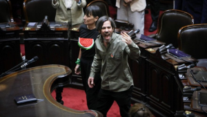 El diputado Nicolás del Cano encarandose a la diputada ultra Lilia Lemoine del Partido de Milei La Libertad Avanza | Nicolás del Cano