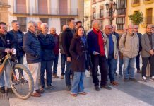 Amplísimo respaldo social y político a Pedro Costa Morata frente al “Intento Ultra de Censura” por parte de la extrema derecha El histórico Pedro Costa Morata, arropado por organizaciones ecologistas, vecinales y políticas, tras la rueda de prensa celebrada esta mañana en Lorca | Dominic D. Skerrett