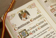 El PCPE señala que la Transición nunca terminó y urge a levantar un proyecto republicano y socialista para los pueblos del Estado Fotografía de la Constitución Española de 1978 | La Protesta Diario