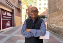Omar Brahim, nuevo delegado del Frente Polisario en la Región de Murcia: “El Sáhara no es un conflicto lejano, es una responsabilidad directa del Estado español” Omar Brahim, nombrado nuevo representante saharaui en la Región de Murcia | Dominic D. Skerrett
