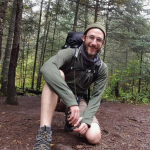 El ICE de Donald Trump asesina a Alex Pretti en Minneapolis Alex Pretti no era una amenaza. Era enfermero de UCI, cuidaba a veteranos de guerra, y el día que lo mataron intentaba proteger a una mujer.