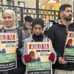Colectivos propalestinos se concentran ante la Delegación del Gobierno para exigir asilo urgente para Dina y sus hijos, atrapados en Gaza Familiares de Dina Nijim esta mañana en la concentración de solidadaridad a las puertas de la Delegación de Gobierno en Murcia | Dominic D. Skerrett