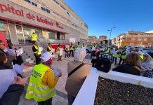 Yay@flautas y la Plataforma de Pensionistas denuncian la privatización de la sanidad a las puertas del Hospital de Molina de Segura