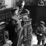 El Gobierno desclasifica los papeles del 23-F: la memoria llega tarde en un régimen construido sobre el silencio