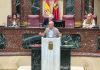 IU-Verdes denuncia que el Gobierno regional de López Miras solo ha ejecutado el 5,9 % de las ayudas al alquiler mientras cientos de familias siguen esperando desde 2022 El diputado regional de IU, Jose Luis Álvarez-Castellanos, desde la tribuna de la Asamblea Regional de Murcia | Dominic D. Skerrett