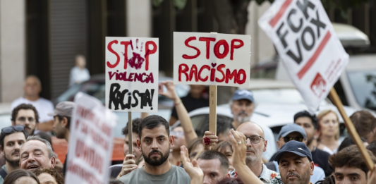 Manifestación en Murcia contra el racismo. Foto: EFE / MARCIAL GUILLÉN
