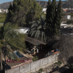 Salma no estás sola | Colectivos feministas de Murcia llaman a la movilización este jueves contra la violencia machista y la impunidad institucional Una vista aérea de la casa en la que ha estado secuestrada Salma, a la derecha de la imagen