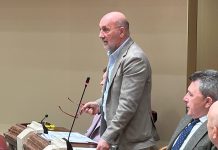 IU-Verdes fulmina al Gobierno de López Miras: años de promesas incumplidas retrasan el Centro de Salud de Alhama de Murcia Álvarez-Castellanos interpela al Concejero de Salud, Juan José Pedreño, desde su escaño | Dominic D. Skerrett