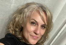 La artista Susan Martínez Carrilero presenta en el Café-Bar El Sur de Murcia una exposición marcada por la emoción y la mirada íntima