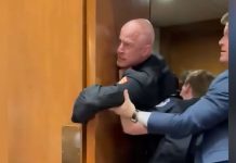 Un exmarine estadounidense denuncia en el Senado que “nadie quiere luchar por Israel” antes de ser expulsado por la policía y un senador republicano