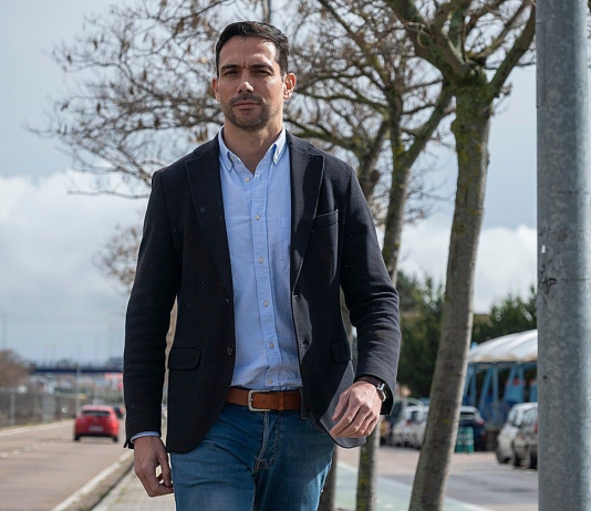 Manuel Borrego, Secretario General del PSOE en Badajoz y nuevo senador, acumula cinco viviendas y más de 8.400 € mensuales en alquileres mientras miles de familias luchan por no quedarse sin techo