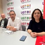 IU reivindica en Murcia la experiencia de su papel en el Gobierno asturiano para demostrar que “otra política de vivienda es posible” frente a la especulación y las “políticas rentistas del PP” De Izq. a Der. | Jose Luis Álvarez-Castellanos, Ovidio Zapico y Penélope Luna | Dominic D. Skerrett