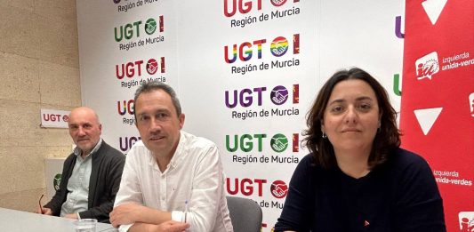 De Izq. a Der. | Jose Luis Álvarez-Castellanos, Ovidio Zapico y Penélope Luna | Dominic D. Skerrett