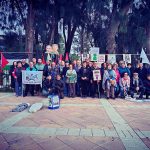 Archena calienta motores para el 8M visibilizando la resistencia de las mujeres palestinas que luchan bajo las bombas Medio centenar de vecinas y vecinos han salido a la Plaza 1º de Mayo de Archena para solidarizarse con las mujeres palestinas | IU-Verdes Archena