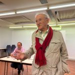 Pedro Costa Morata reivindica la salida de España de la OTAN en Murcia 40 años después del referéndum-trampa El premio nacional de medioambiente y histórico antimilitarista, Pedro Costa Morata, durante su charla en Murcia | Dominic D. Skerrett