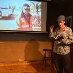 Cooperativa Ítaca acoge la presentación de Kapokadas, un viaje a dedo contra fronteras, controles y relatos oficiales “Kapok” durante la presentación de su obra en Cooperativa Ítaca en Murcia | Dominic D. Skerrett