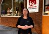 IU-Verdes acusa a Vox de “cruzar una línea peligrosa” en la Asamblea Regional y llama a la ciudadanía a movilizarse en defensa de los derechos de las mujeres La coordinadora regional de IU-Verdes, Penélope Luna, ante la sede autonómica de la formación | Dominic D. Skerrett