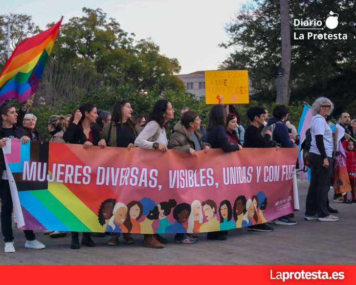 Imagen de archivo de una movilización por los derechos LGTBIQ+ en Murcia | Dominic D. Skerrett