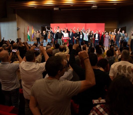 Izquierda Unida reivindica 40 años de lucha “sin rendirse” y llama a disputar el futuro frente al avance del fascismo Ante un salón de actos de la sede de UGT lleno ha tenido lugar la celebración del 40 aniversario en Madrid | IU