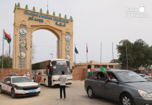 Más de 200 civiles internacionales bloqueados militarmente en Sirte cuando intentaban llegar a Gaza