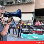 Segunda concentración consecutiva frente a la Delegación del Gobierno en Murcia exige la liberación inmediata de los tripulantes secuestrados de la Flotilla hacia Gaza