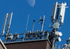 Nueva protesta vecinal en Molina de Segura tras más de 100 días sin respuesta del alcalde por la antena 5G de Granados 68 Imagen de archivo de una antena en una azotea urbana