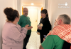 De CaixaBank a Farley: el desahucio de Inna y su hijo en la calle Goya de El Puntal (Murcia) se aplaza al 3 de junio Inna junto a sus vecinas y miembros de la PAH | Dominic D. Skerrett
