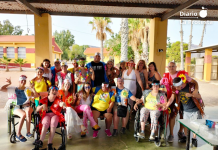 Las familias del Centro para Personas con Discapacidad de El Palmar se movilizan ante el incumplimiento de la Comunidad Autónoma y exigen la rehabilitación urgente de unas instalaciones saturadas y abandonadas Usuarios del centro para personas con discapacidad de El Palmar durante el campamento de verano | CARM