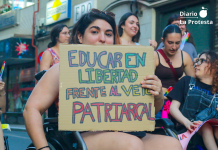 La Red Regional LGTBIAQ+ protesta ante una charla tránsfoba en Cartagena y exige su suspensión inmediata