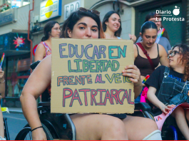 La Red Regional LGTBIAQ+ protesta ante una charla tránsfoba en Cartagena y exige su suspensión inmediata
