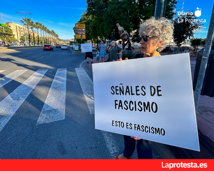 Portada web - la protesta portada carteles