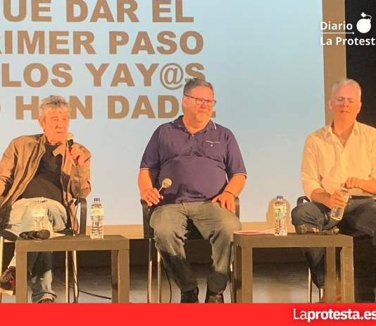 Yay@flautas llama en Murcia a reconstruir una izquierda unida frente al rearme y el fascismo: “O nos unimos o seremos barridas” De izq. a der.: Antonio Garcia, Joaquín Sánchez y Hector Illueca | Foto: Diego Jiménez