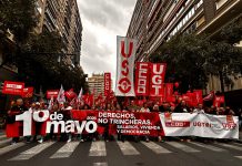 Murcia toma la calle este 1 de Mayo bajo el lema “Derechos, no trincheras. Salarios, vivienda y democracia” La cabecera de la movilización al entrar a Gran Via | Dominic D. Skerrett